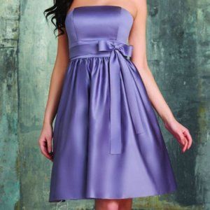 Adorable Wisteria Satin Strapless Homecoming Dress
